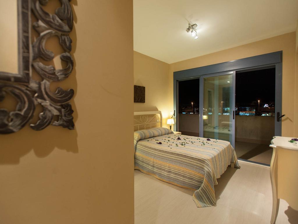 Апартаменты Livingtarifa Apartamento La Isla Экстерьер фото